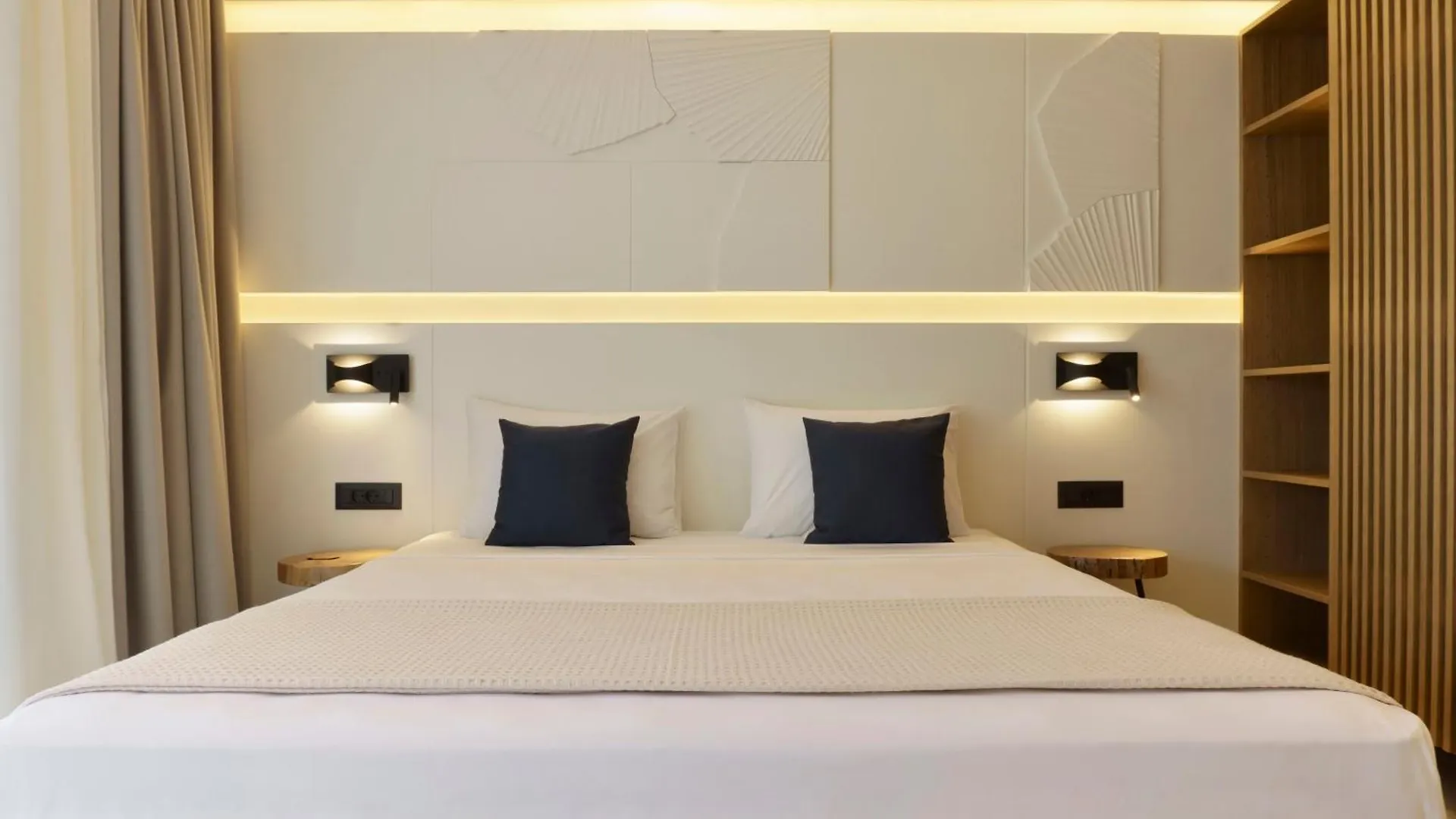 Palm Boutique Suites Pefkochori Hotel